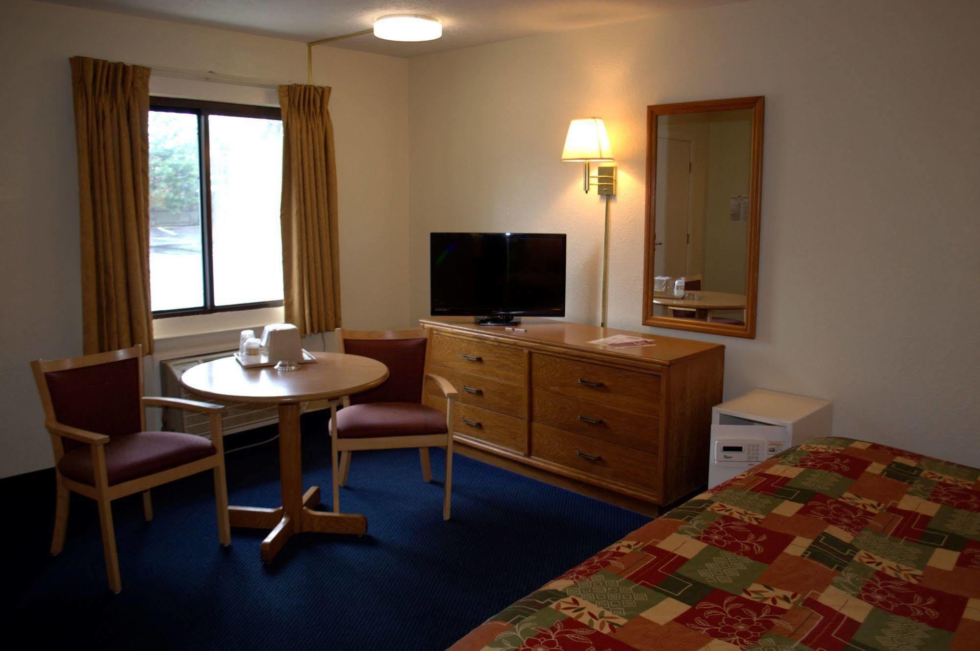 Budget Host Inn Sandusky Εξωτερικό φωτογραφία