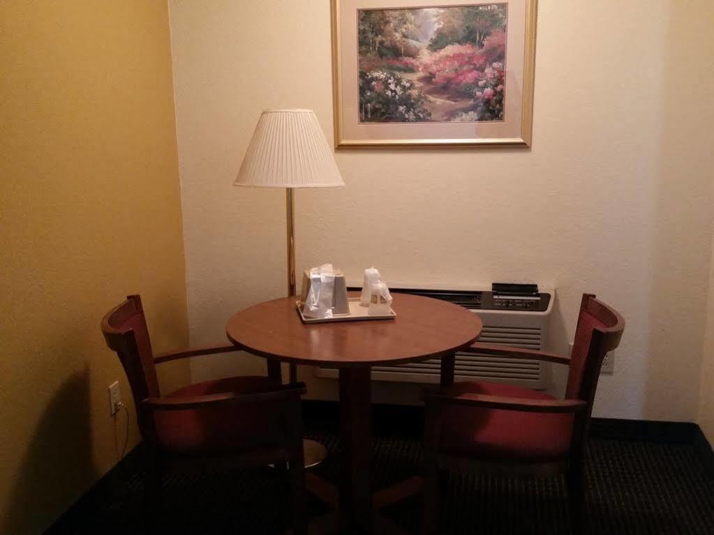 Budget Host Inn Sandusky Εξωτερικό φωτογραφία